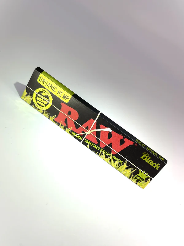RAW Black Label Rolling Papers